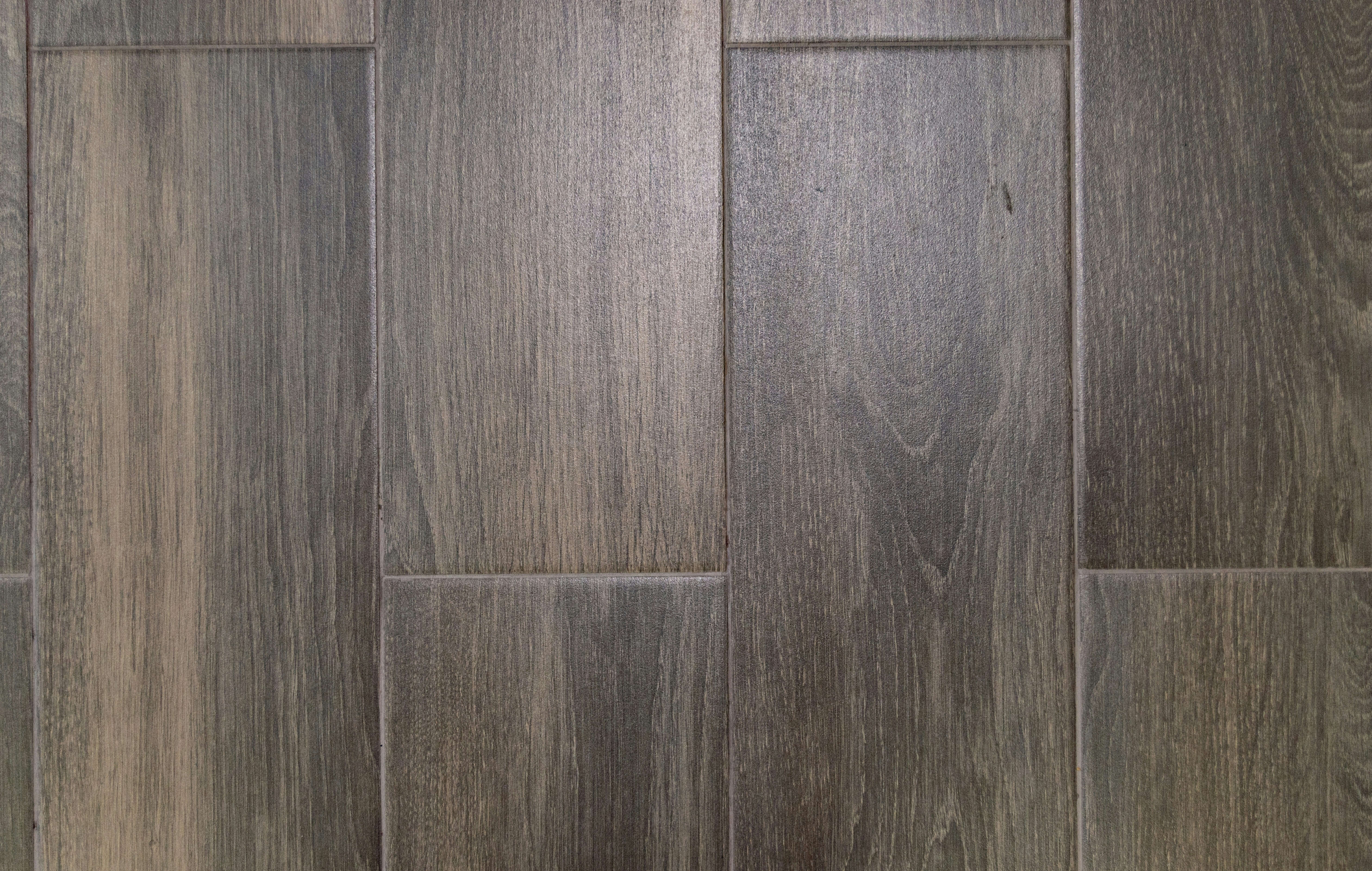 Laminate flooring installation
